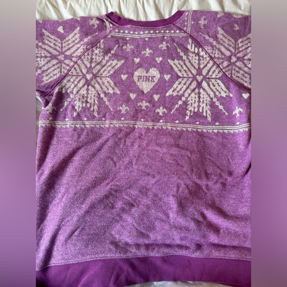 women’s vs snowflake crewneck sweater - Picture 2 of 4